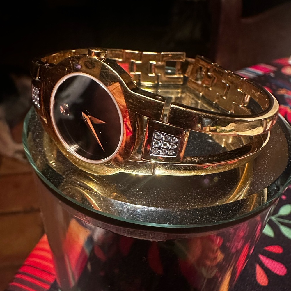 Movado Amorosa Women’s Gold Tone Watch - Picture 8 of 10